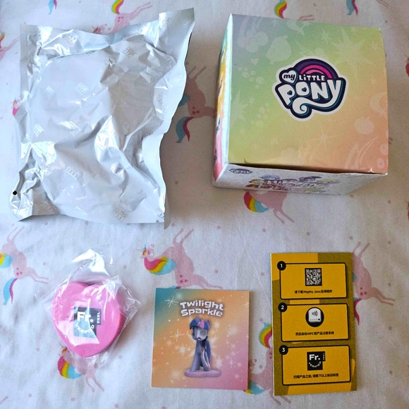 My Little Pony Hidden Dissectibles Mighty Jaxx Twilight Sparkle Figure Series 2 - Picture 2 of 2